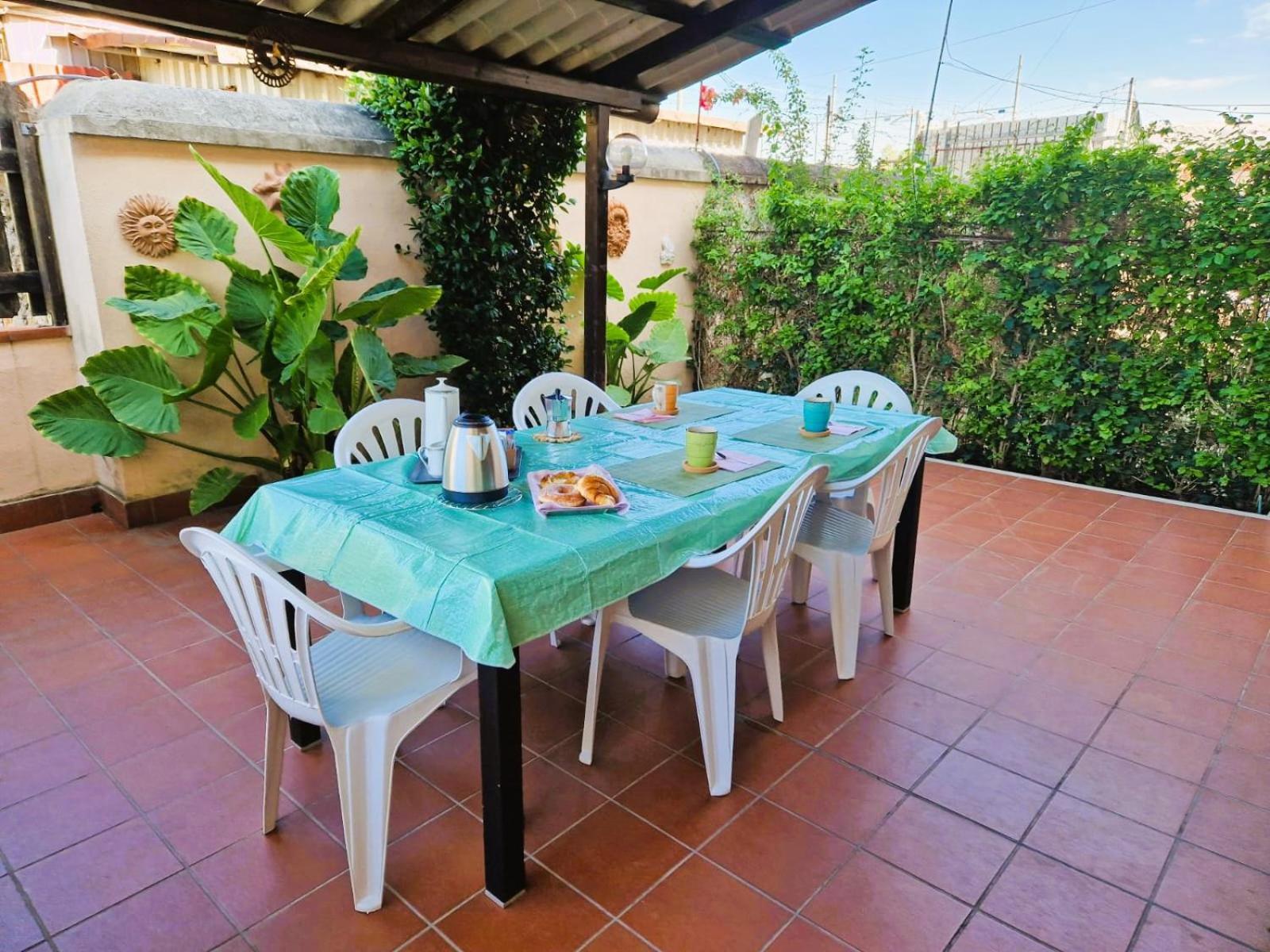 Appartamento Per Chi Ama Prendere Il Caffe In Terrazzo Rome Exterior photo